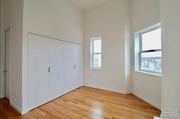 Rented by Grand & Co. | media 16