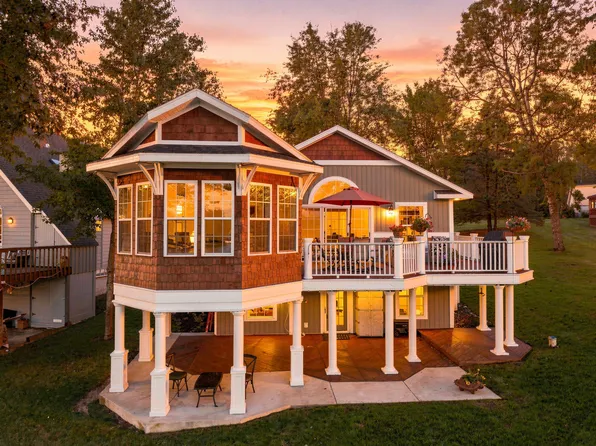 7060 Southwest Dr, Stanwood, MI 49346