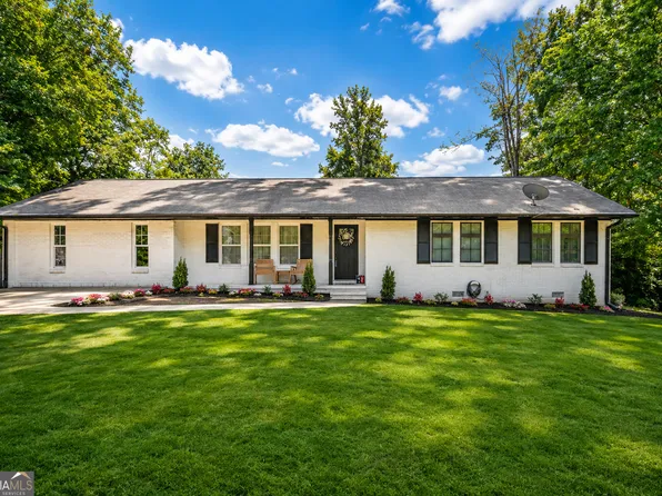 150 Sims St, Winder, GA 30680
