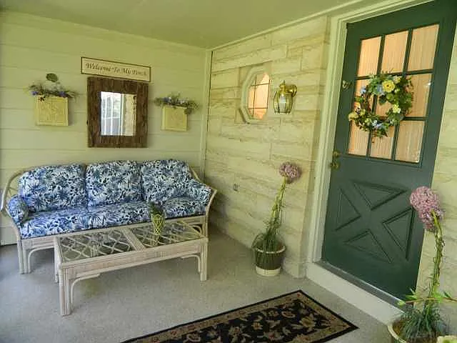 1310 Sunset Dr photo 1