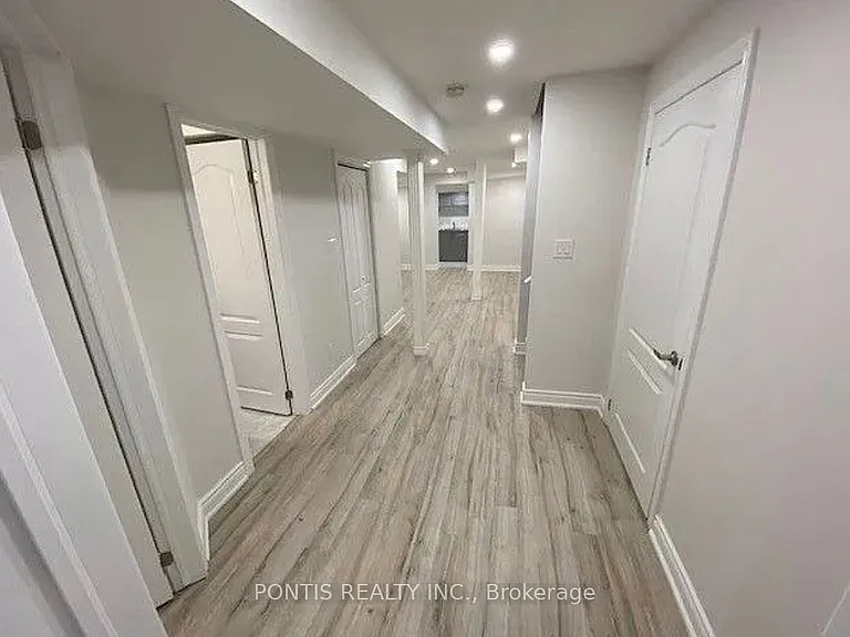 188 Holmes Cres #BASEMENT — Photo 4