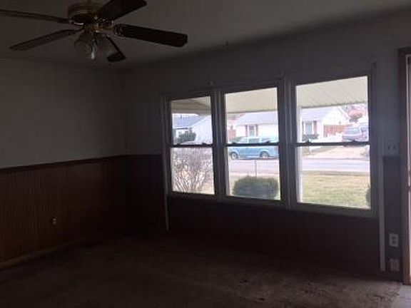 4th image of 1379 Rockwell Dr