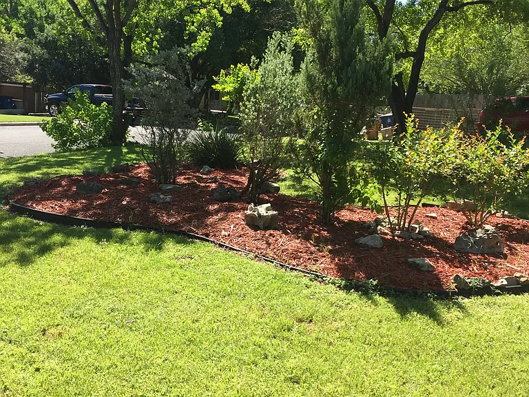 2400 Southland Dr #B — Photo 6
