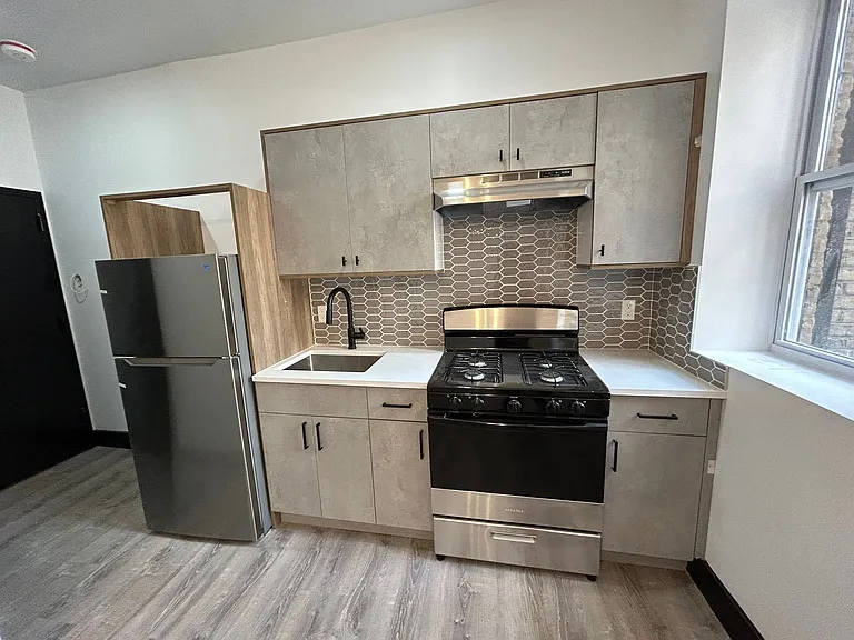 11 Thomas St #1E — Photo 1