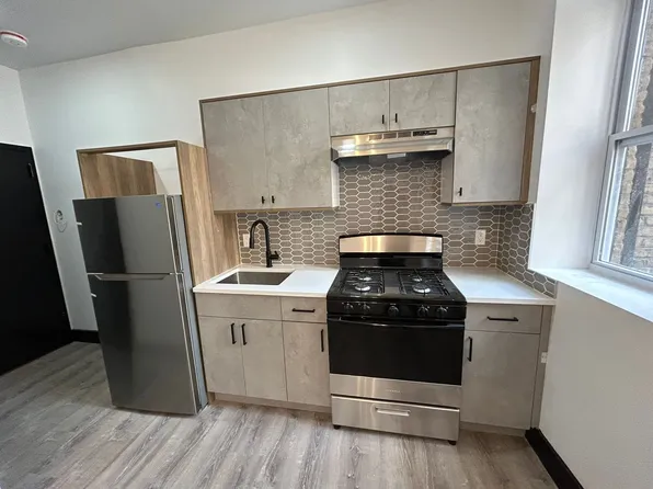 11 Thomas St #1E, Newark, NJ 07114