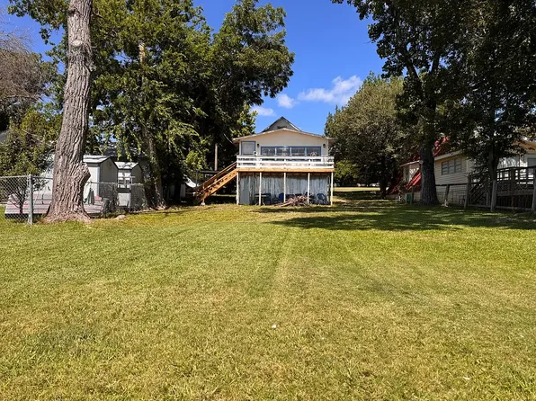 912 W Lake Dr, Weatherford, TX 76087