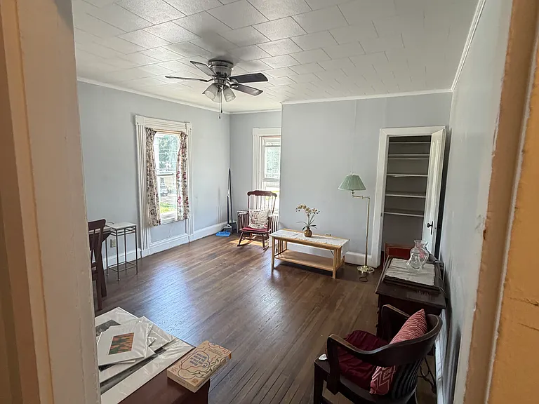 184 Essex St #4 — Photo 3