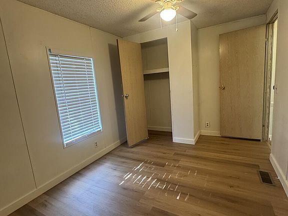 4th image of 161 Mohawk St
