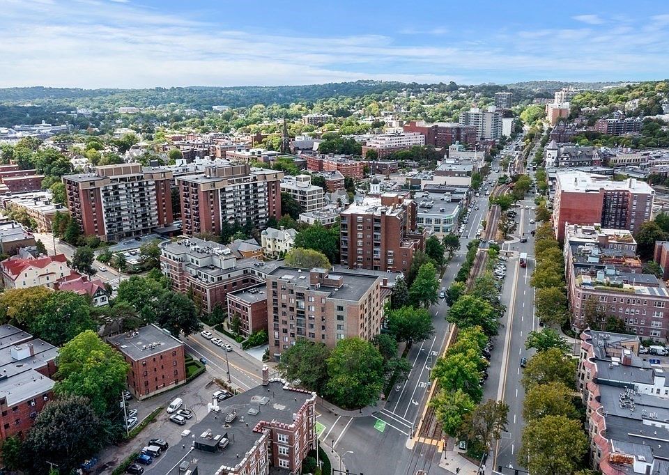 1st image of 60 Longwood Ave APT 808