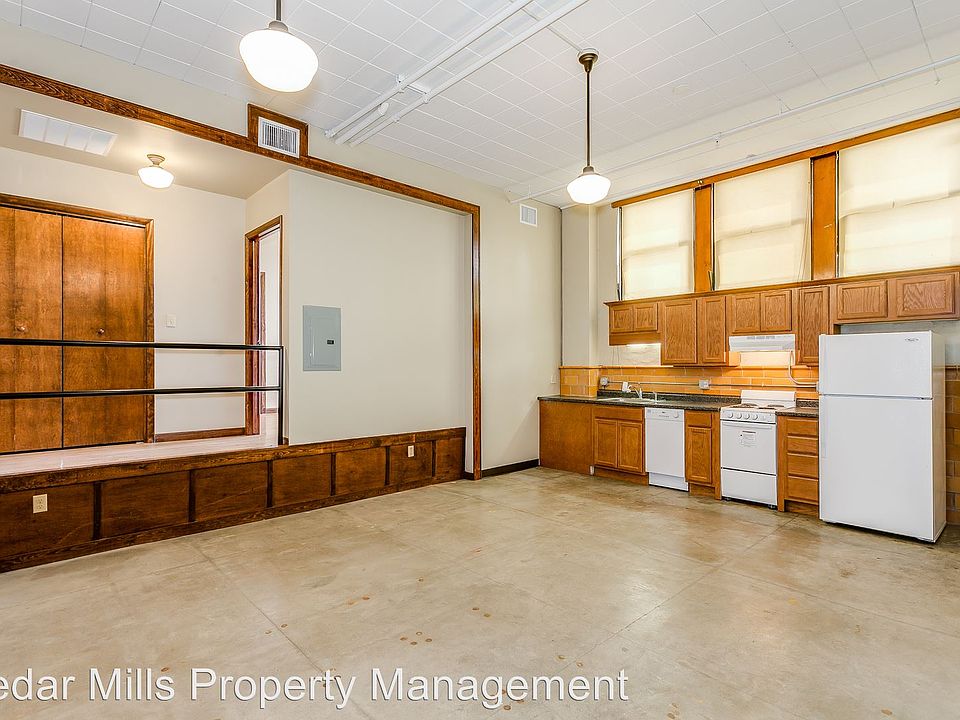 1st image of 3003 E Kellogg Dr APT 112