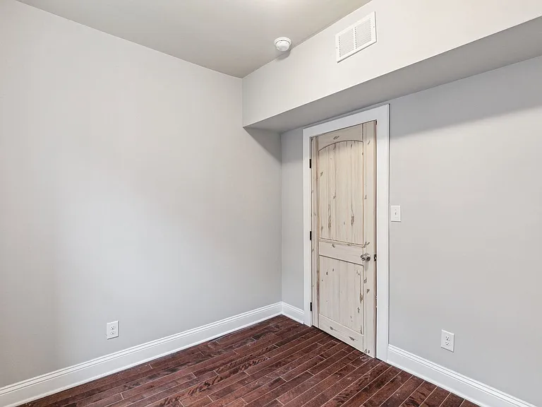 2928 W Oxford St #3 — Photo 11