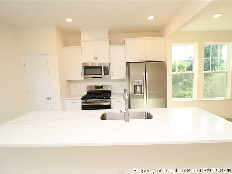 961 Kensley Grove Ln — Photo 9