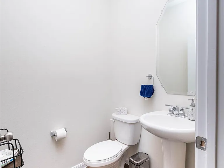 11723 Armadale Dr — Photo 6