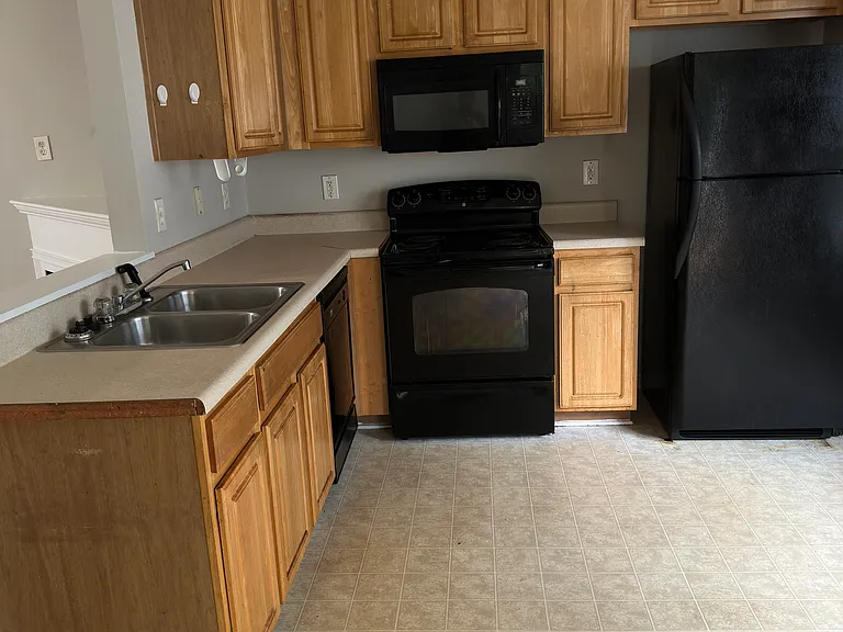 116 Lossie Ln — Photo 4