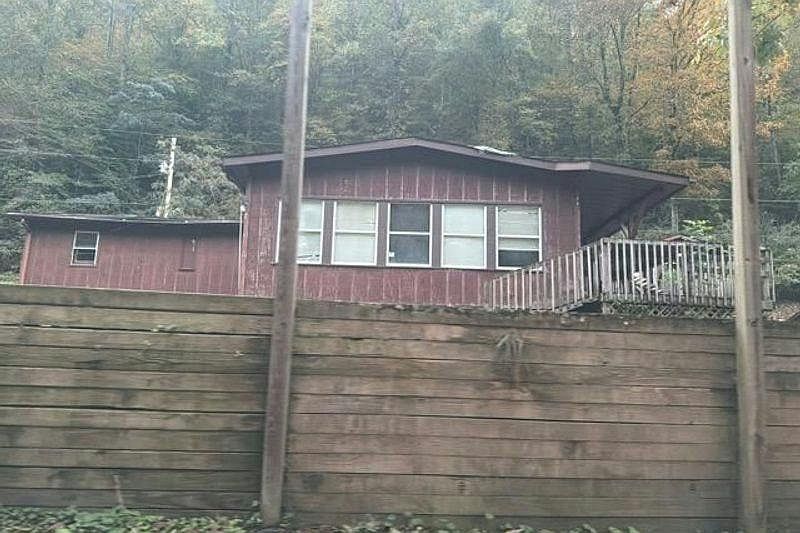 1st image of 388 Armory Rd