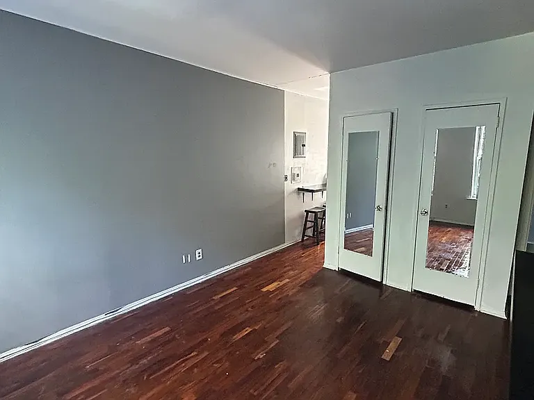 210 E 21st St #3C — Photo 3