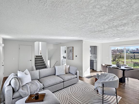 2nd image of 5204 N Chase Rd