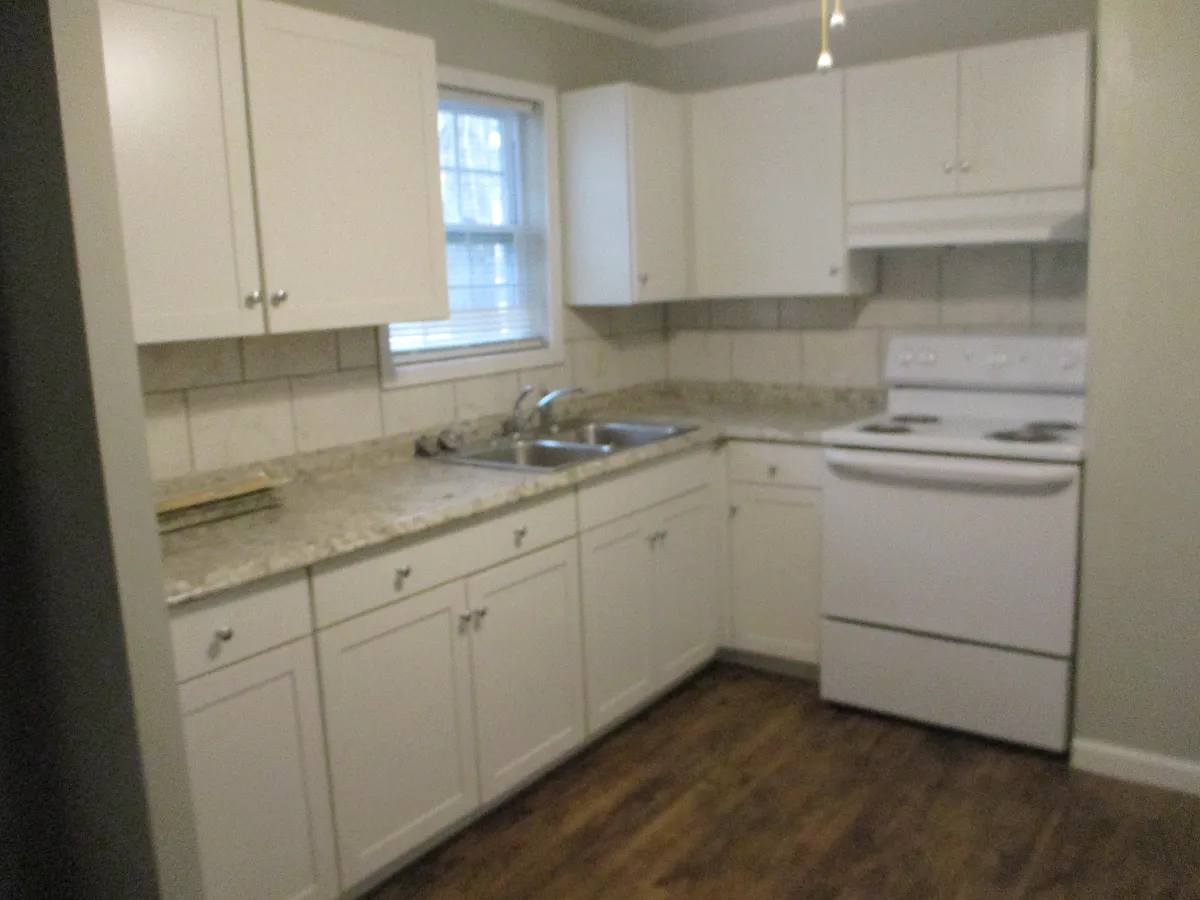 Kitchen - 34 W Pearl St