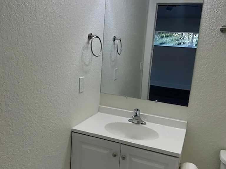 2020 14th Ave S #A — Photo 17