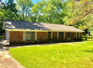 7 Pontotoc St, Starkville, MS 39759