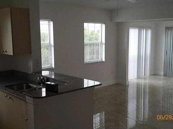 2nd image of 2427 Centergate Dr APT 302