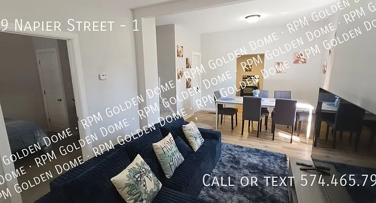 709 Napier St #1 — Photo 3