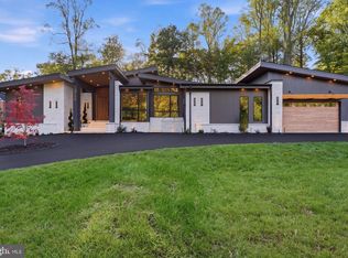 3708 Prosperity Ave, Fairfax, VA 22031