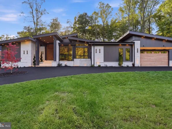 3708 Prosperity Ave, Fairfax, VA 22031