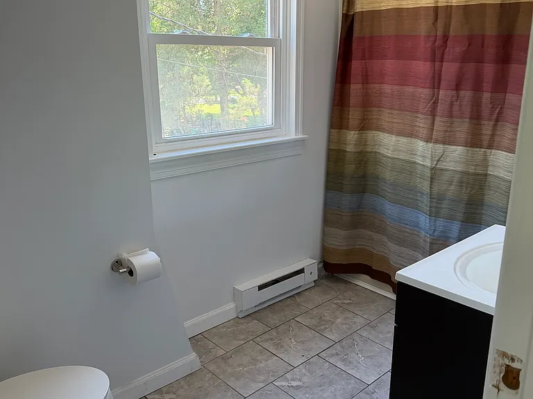 11 Willow Ave — Photo 10
