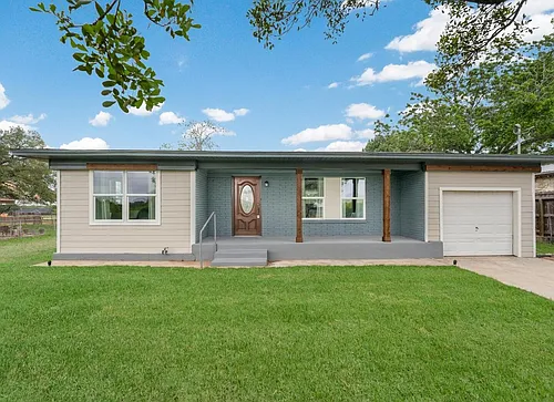 10246 Loop 106 Photo 1