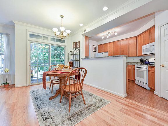 5th image of 5108 Donovan Drive #103