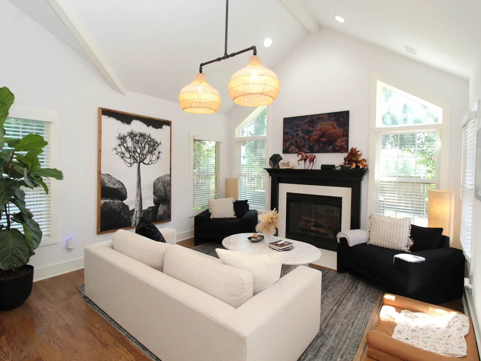 1401 Northeast Dysart Woods Lane - 1 — Photo 1