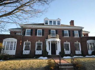 365 Olney St, Providence, RI 02906