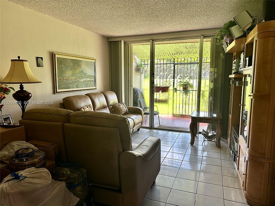 1st image of 820 NW 87th Ave APT 105