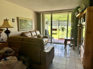 Pinebark Condo No 1, Miami, FL 33172