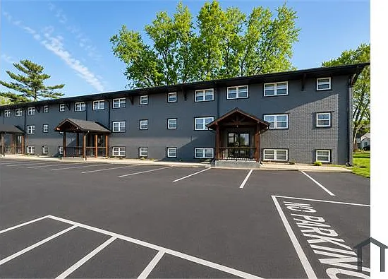 2 bed, 900 sqft, $1,350 — Photo 3