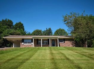 1005 Francis Rd, Knoxville, TN 37909