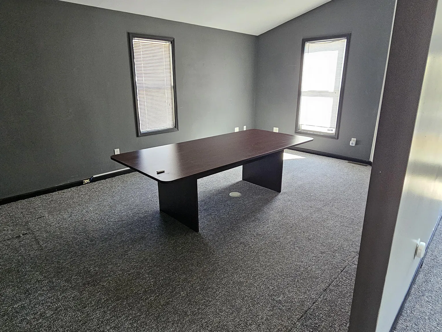 602 Burlington Ave - 602 — Photo 3