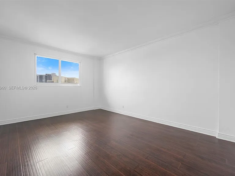 19380 Collins Ave #27 — Photo 12