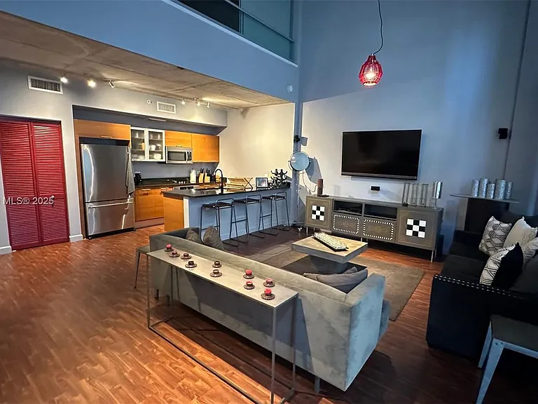 3449 NE 1st Ave #L43 — Photo 18