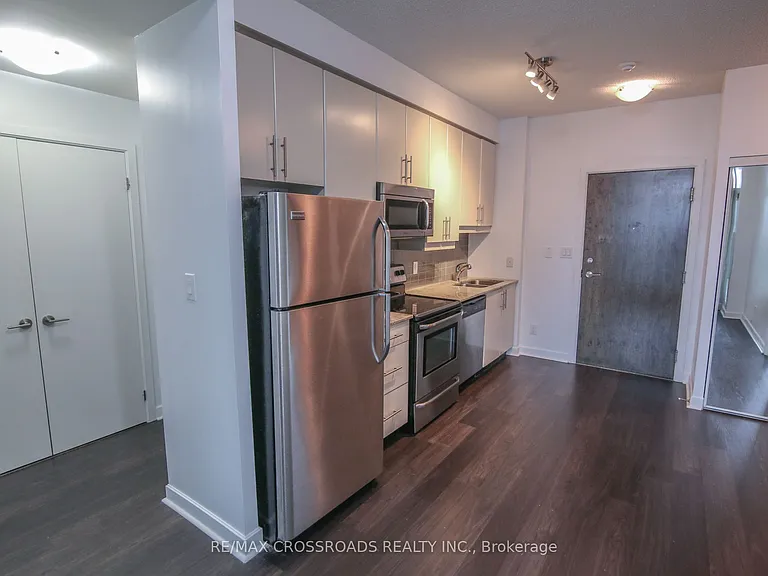 33 Bay St #3205 — Photo 9