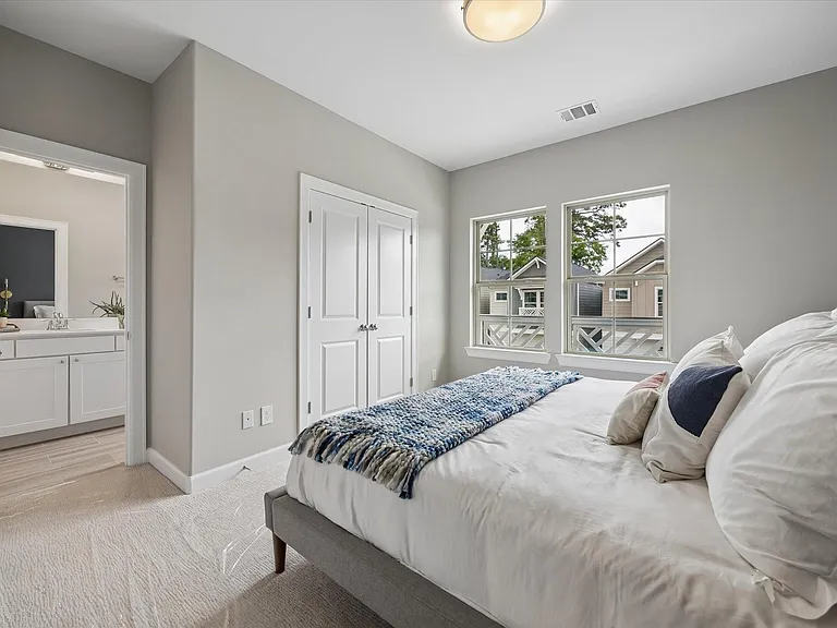 5205 Amber Sunrise Dr — Photo 34
