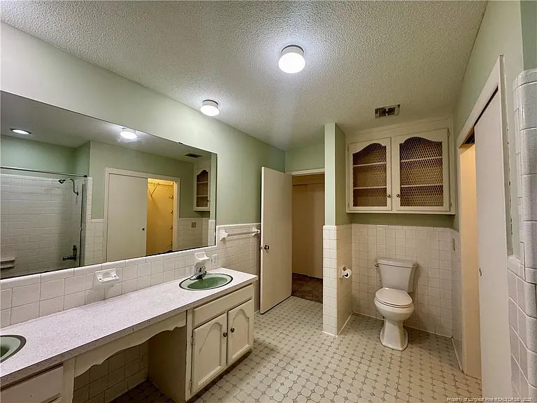 400 Harrill St — Photo 12