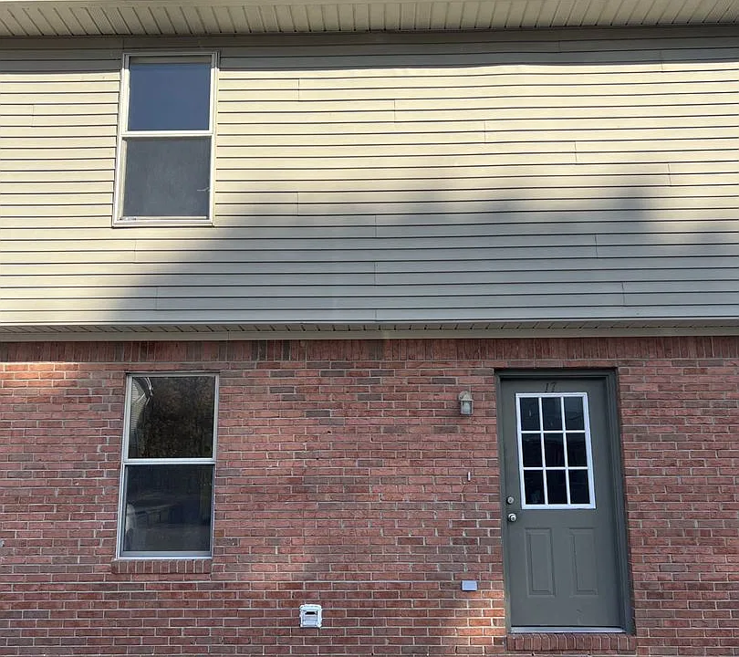427 Mount Pelia Rd #17