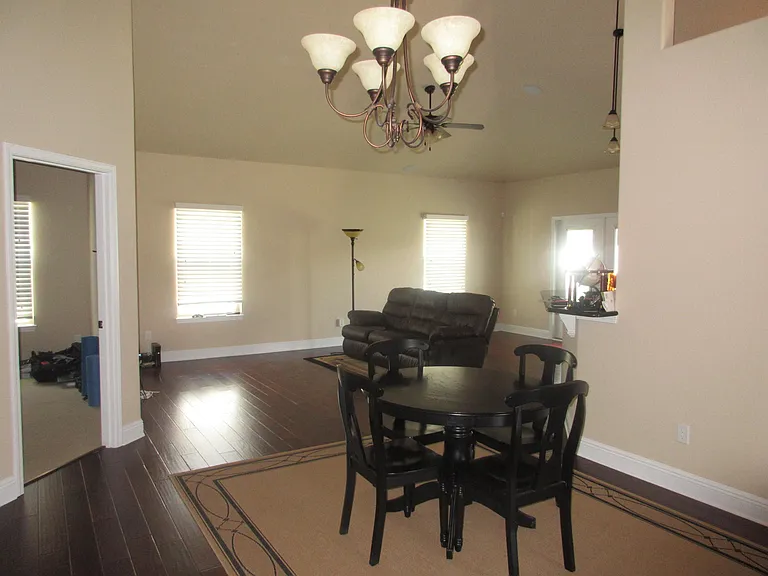 8954 Rachel Ct — Photo 10