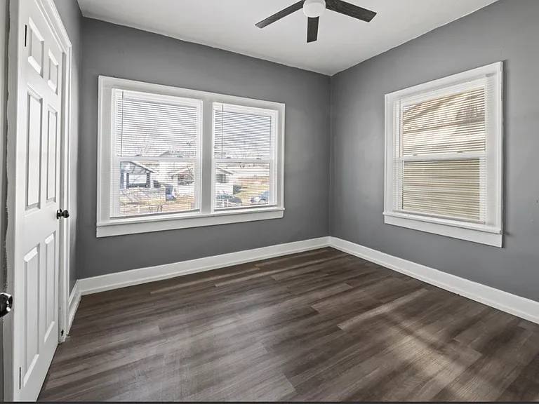 409 N Temple Ave — Photo 11