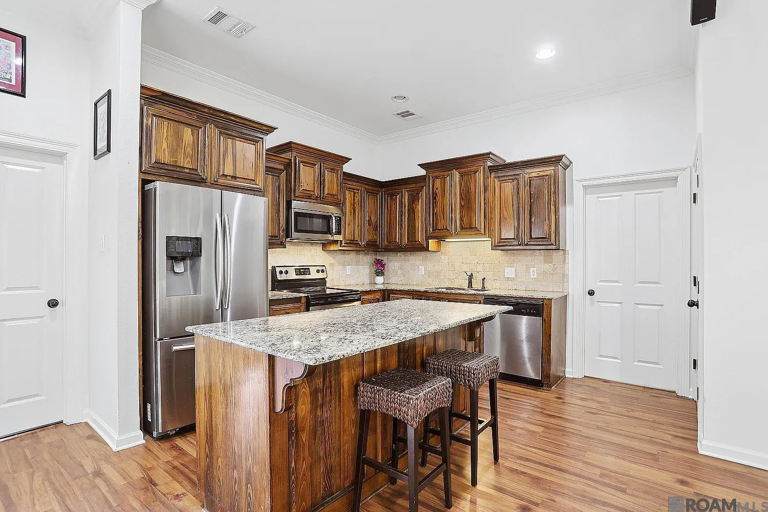 4 bed, 1659 sqft, $2,200 — Photo 3