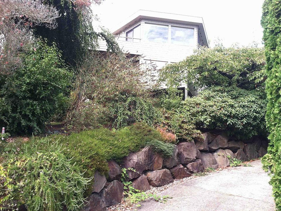 2nd image of 7739 58th Ave NE