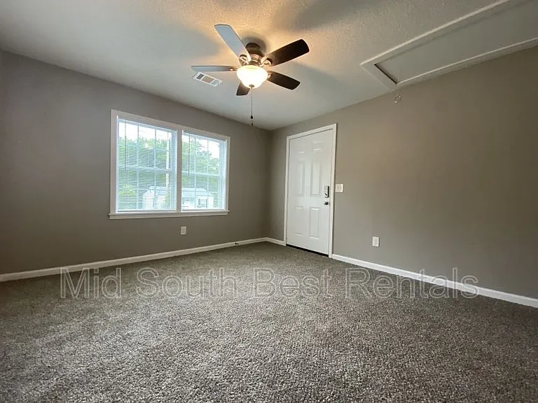 3706 W 19th St — Photo 3