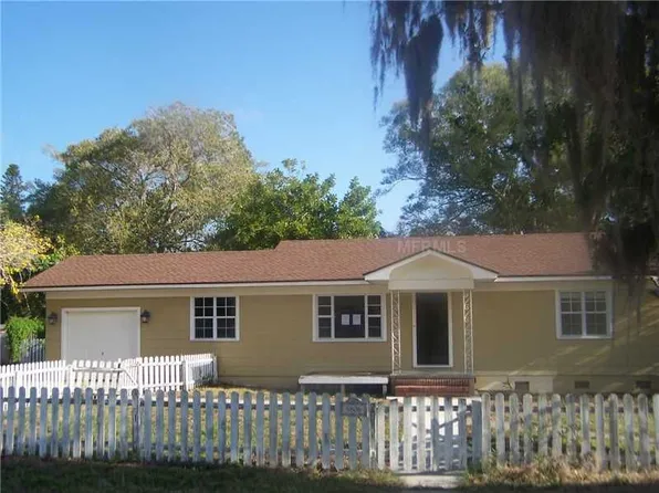 5806 7th Ave NW, Bradenton, FL 34209